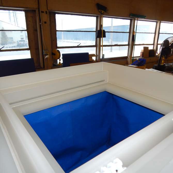 birds eye view of ultrasonic cleaning tub
