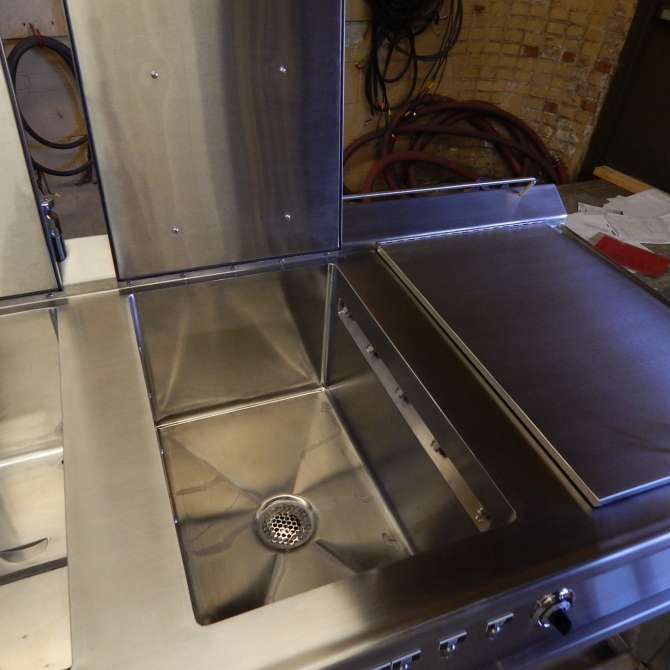 Inside sanitizing machine