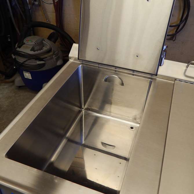 Inside sanitizing machine